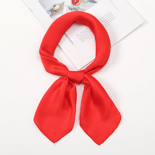 Solid-color styling scarf