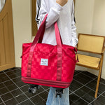 Expandable travel tote