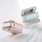 Travel jewelry case
