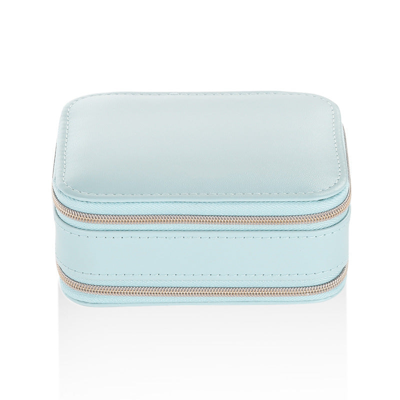 Travel jewelry case