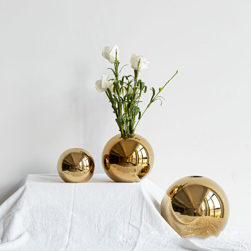 Metallic ceramic vase