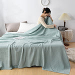 Waffle-texture throw