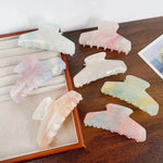 Color-shifting hair claw