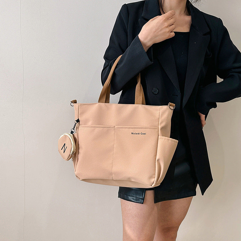 Messenger-style tote