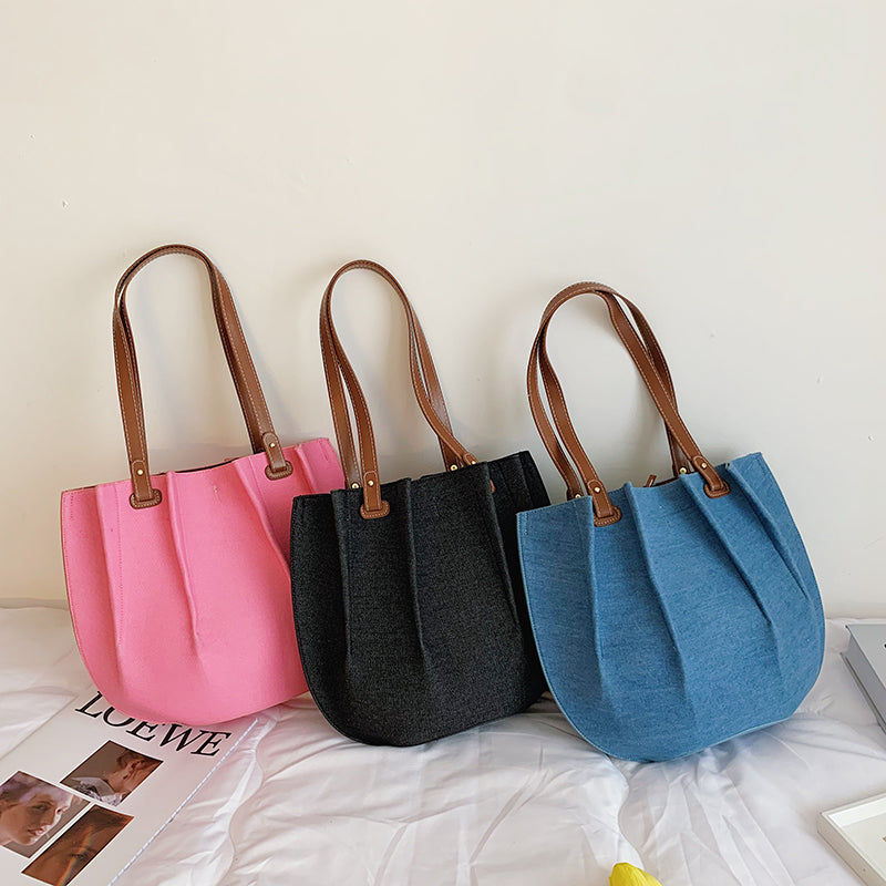 Pleated shoulder tote