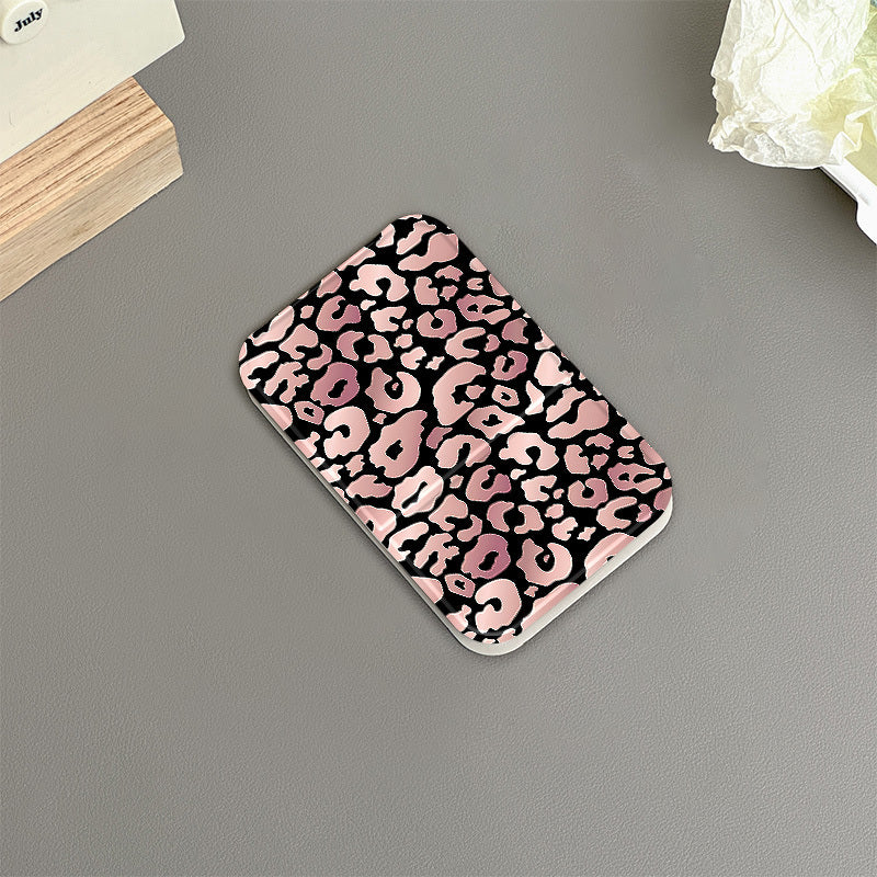 Folding pocket mirror