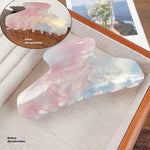 Color-shifting hair claw
