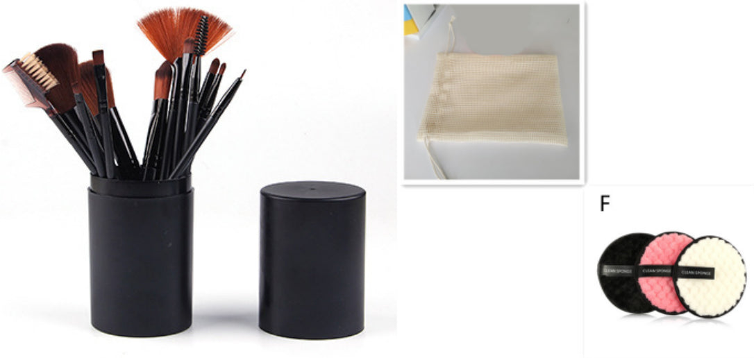 Makeup brushes · 12 pieces