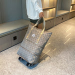 Expandable travel tote